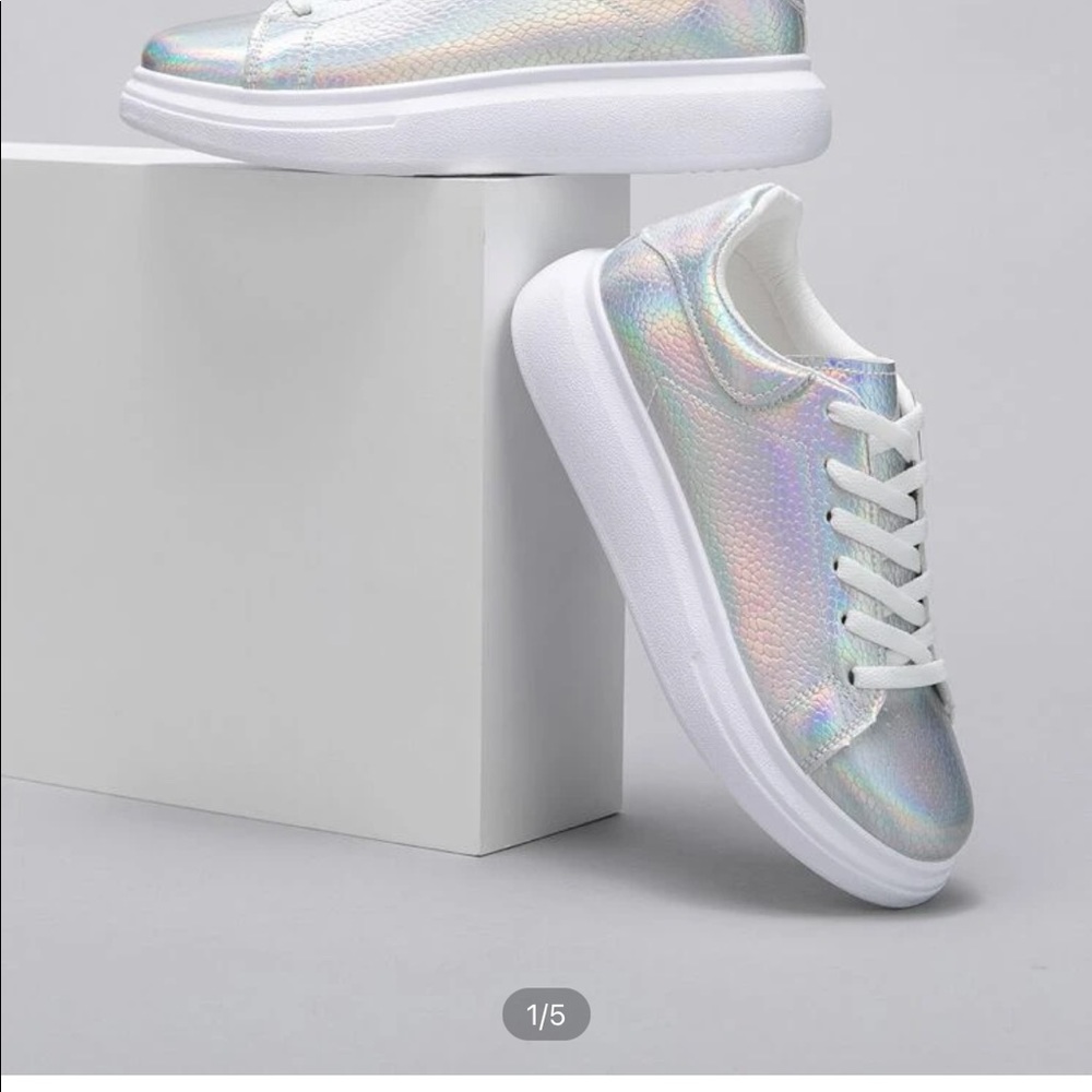 SHEIN Metallic Holographic lace up Sneakers - Picture 4 of 5